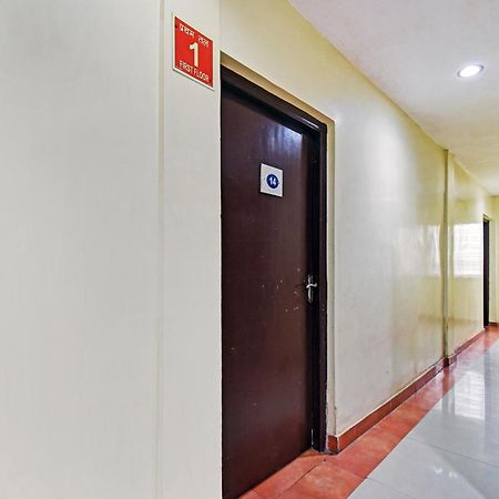 Flagship Hotel Eden Kolkata Exterior photo