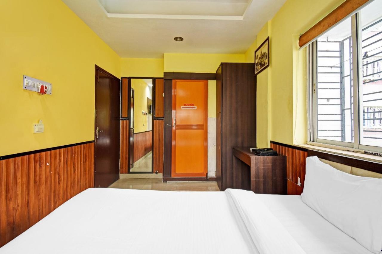 Flagship Hotel Eden Kolkata Exterior photo